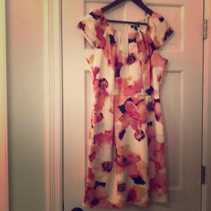 Classic floral pink/cream dress.